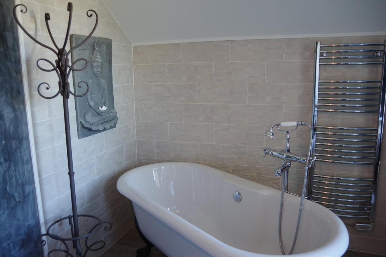 Le Manoir Des Aromes Hotel Brugny-Vaudancourt ภายนอก รูปภาพ