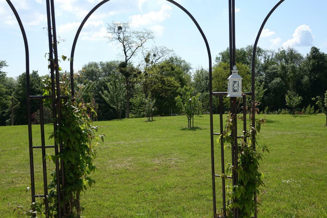 Le Manoir Des Aromes Hotel Brugny-Vaudancourt ภายนอก รูปภาพ